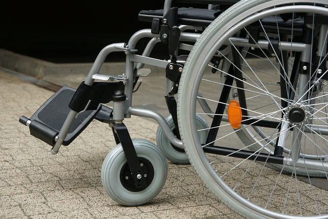 היתרונות של כסא גלגלים קל משקל בתחום הניידות