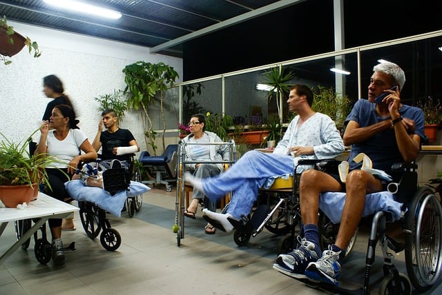 יתרונותיה של רמפה ניידת עבור אנשים בכיסא גלגלים